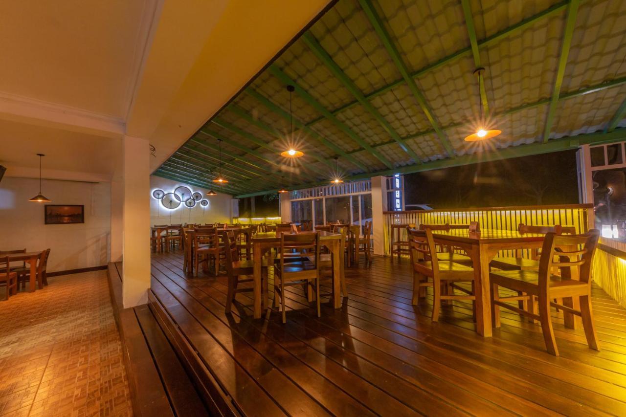 Happy Bay Hotel เวลิกามา ภายนอก รูปภาพ